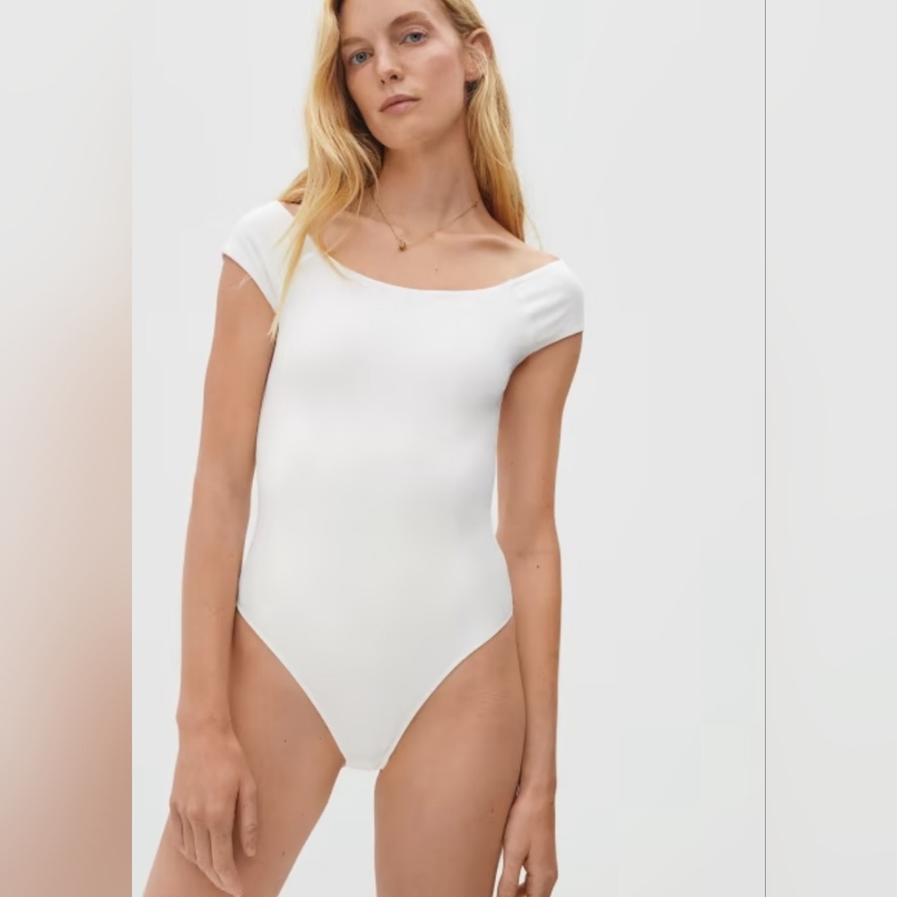 🤍Everlane White Off Shoulder Thong Bodysuit